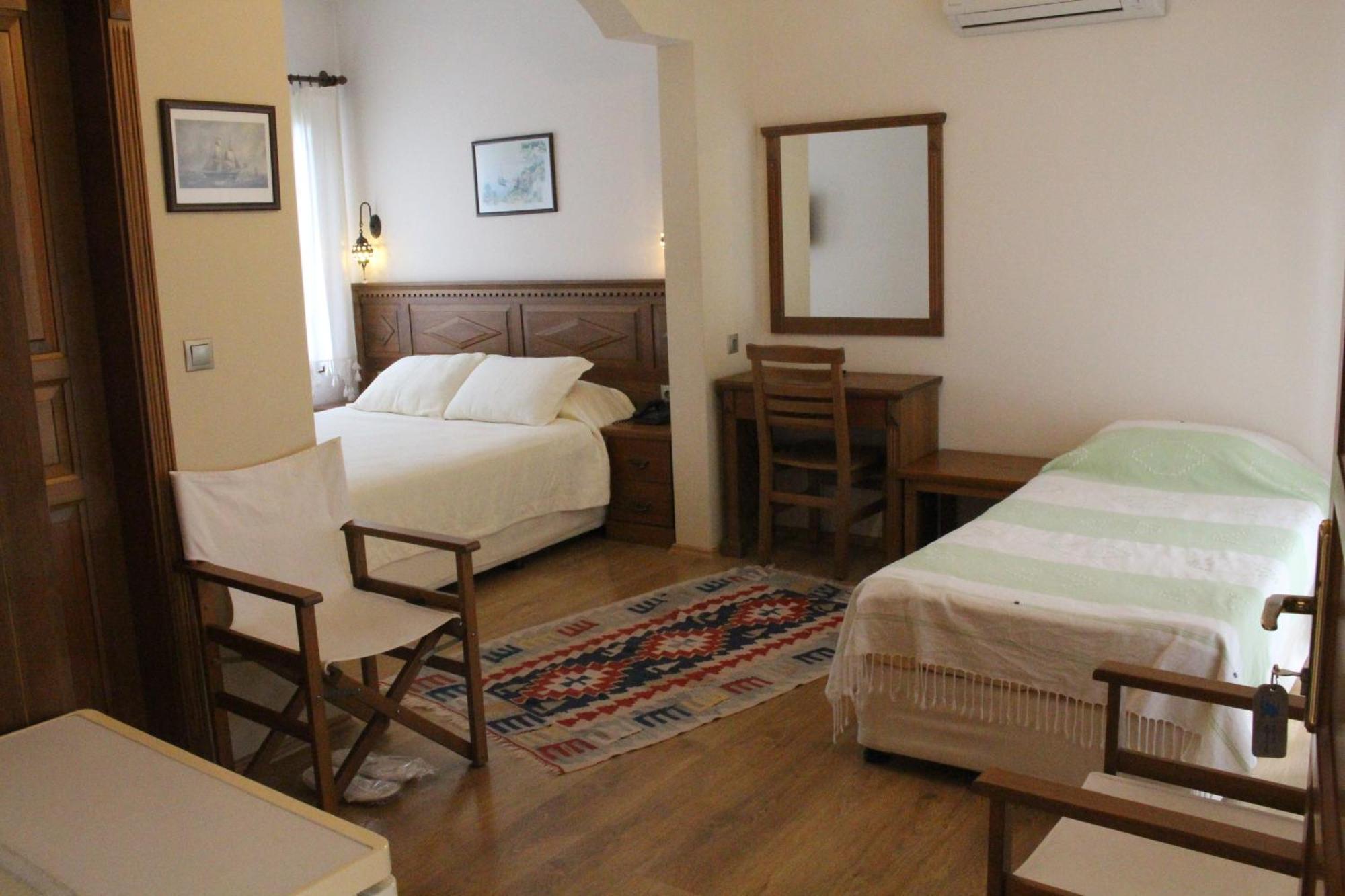 Nirvana Hotel Гьочек Стая снимка