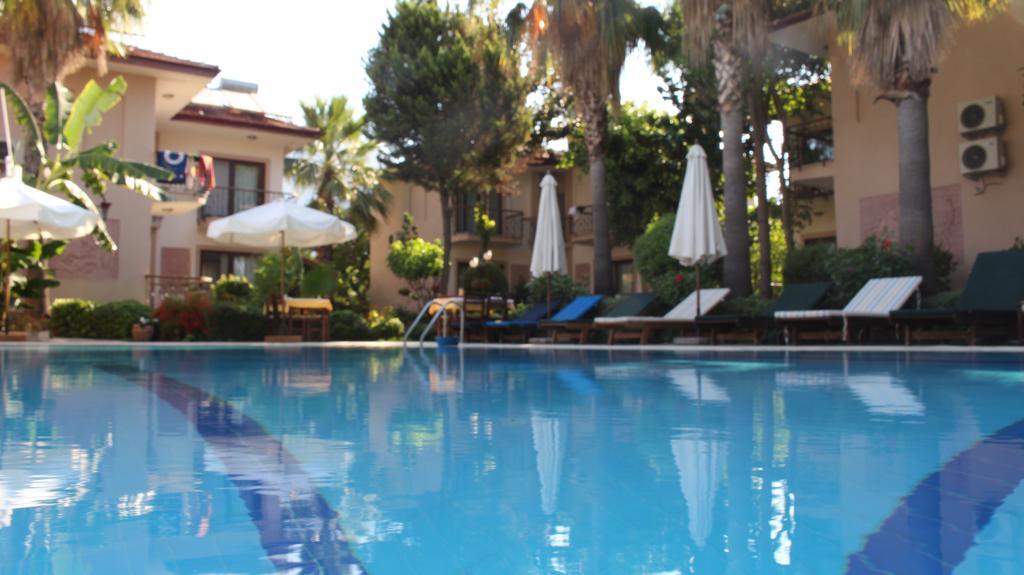 Nirvana Hotel Гьочек Екстериор снимка